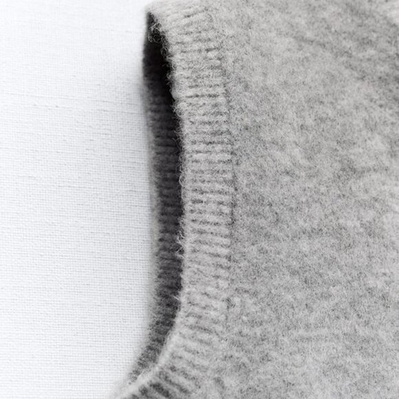 ZARA SOFT KNIT VEST - Picture 7 of 7